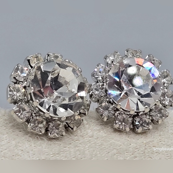 Vintage Crystal Stud Earrings Large Round & Clear Accent Stones 3/4” Bridal - Picture 3 of 9